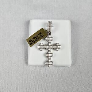 Cross Pendant .925 Silver and Moissanite